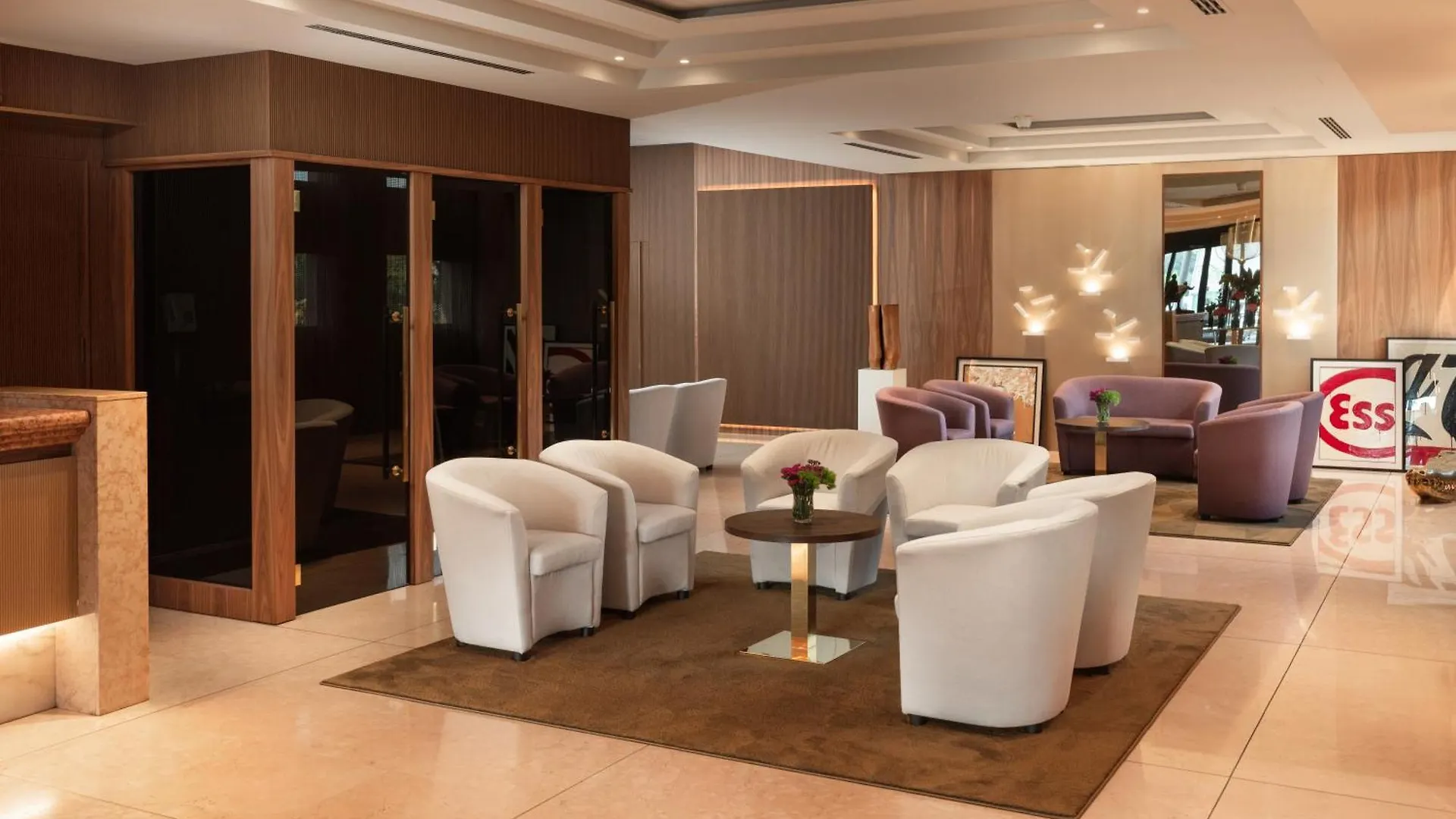 Hotel Leonardo Da Vinci Erba 4*,